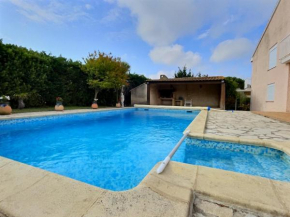 Splendide maison pour 10 personnes avec pisicne privée et grands espaces